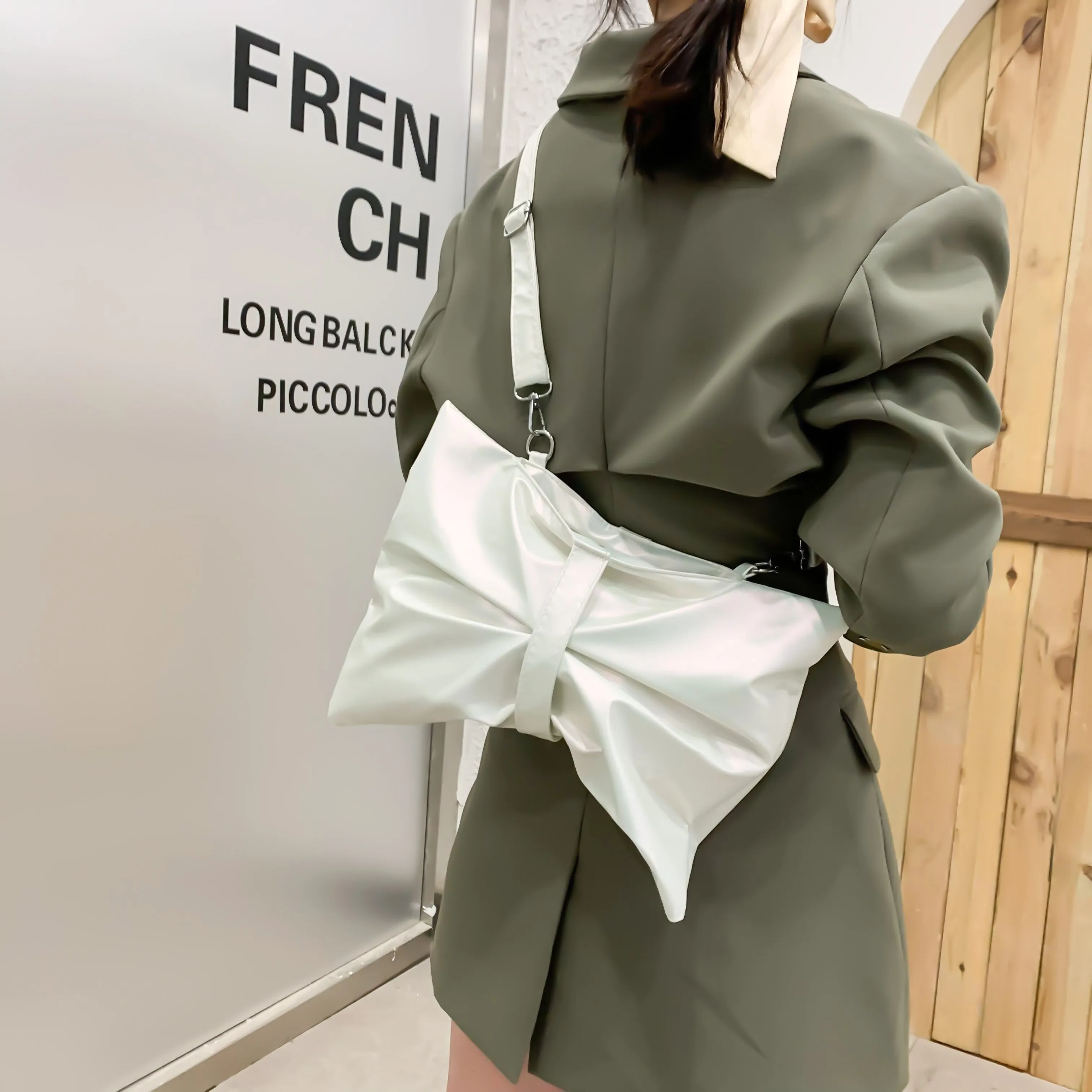 Christmas Gift Big Bow Crossbody Bags for Women 2021 New Solid Color Shoulder Bags Elegant Chic Messenger Bag Female Leather White Handbags Sac