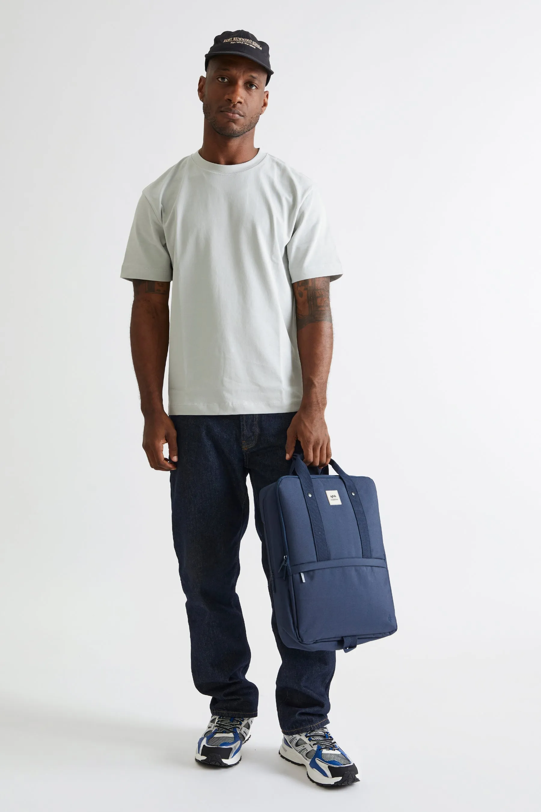 Daily 15" Navy